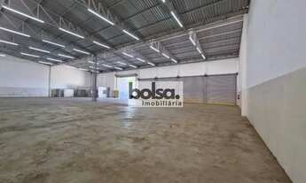 Imagem: BARRACÃO COM 4 DOCAS E 3.200M² ! !