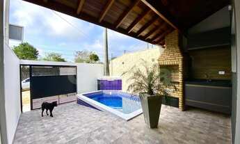 Imagem 2: Casa térrea com 2 dormitórios (1 suíte) com piscina