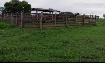 Imagem 5: Fazenda/Sítio/Chácara para venda possui poço artesiano com bomba , com casa de 2 quartos