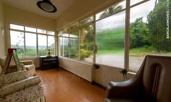 Imagem 3: Casa com 5 Dormitórios sendo 1 suíte à venda - Próximo ao Centro de Mairiporã, SP