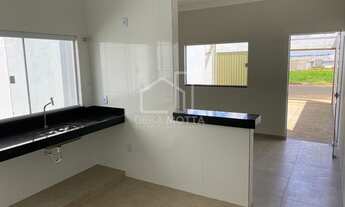 Imagem 7: Casa para Venda em Uberlândia, Laranjeiras, 2 dormitórios, 1 suíte, 2 banheiros, 2 vagas