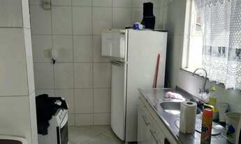 Imagem 4: Apartamento térreo Enseada próx à praia c/ 2qts, 1br, 3vgs, quintal, armrios na coz