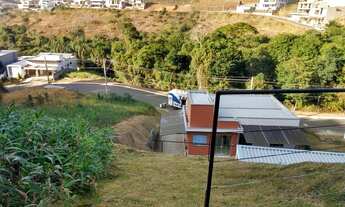 Imagem 2: Casa linear no Portal do Aeroporto, vista linda em divisa com preservação ambiental
