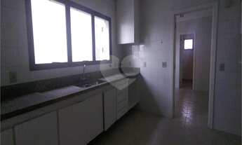 Imagem 2: Apartamento apmlo com sacada, 237 mts de área útil, 4 vagas, lazer