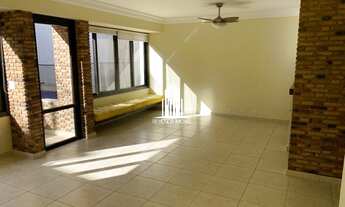 Imagem 2: Casa no Residencial 5 com 4 dormitórios(sendo 2 suítes), 4 vagas de garagem, hidromassagem