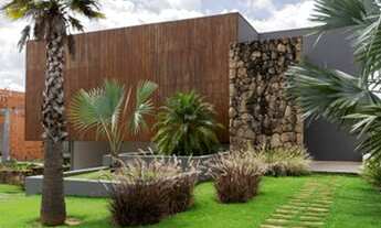 Imagem 2: Luxuosa casa em localização privilegiada no condomínio Fazenda Serrazul