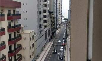 Imagem 2: Apartamento Mobiliado com 3 Dormitórios para Locação Anual no Centro em Balneário Camboriú