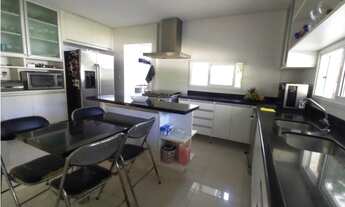 Imagem 7: Casa duplex excelente em estilo moderno e acabamento em alto padrão, com 750 m2 de área c