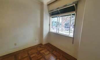 Imagem 5: Excelente apartamento de dois dormitórios com uma vaga de garagem, prédio charmoso, em Hig