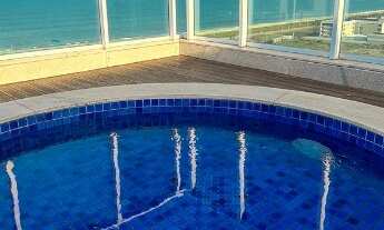 Imagem 6: Uma vista incrível para o mar, com 13m² de varanda, com quartos espaçosos e confortáveis!