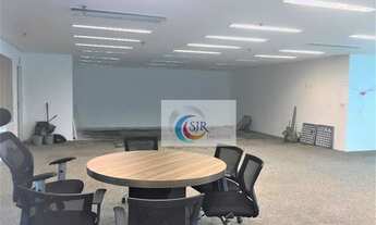 Imagem 6: Conjunto comercial com área útil de 237,00m² com 6 vagas de garagem