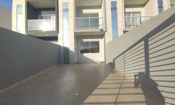 Imagem 2: LINDO SOBRADO NO RIO PEQUENO EM CAMBORIÚ