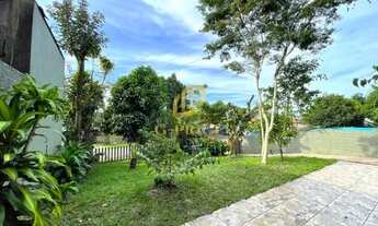 Imagem 5: Ótima Casa com 3 Quartos sendo 1 Suíte e Terreno inteiro à 700mts do Mar - Barra do Saí