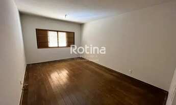 Imagem 7: Casa para aluguel, 5 quartos, 1 suíte, 2 vagas, Nossa Senhora Aparecida - Uberlândia/MG