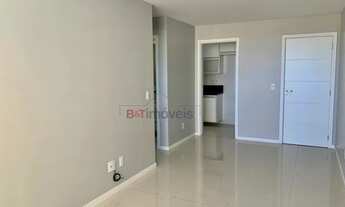 Imagem 3: Lindo apto 2 quartos sendo 1 suíte repleto de armários e ar condicionado