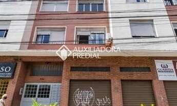 Imagem 5: Apartamento para aluguel tem 94 metros quadrados com 3 quartos em São João - Porto Alegre