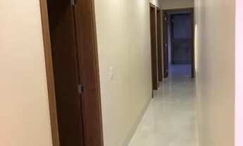 Imagem 7: Casa de condomínio para venda tem 212 metros quadrados com 4 quartos