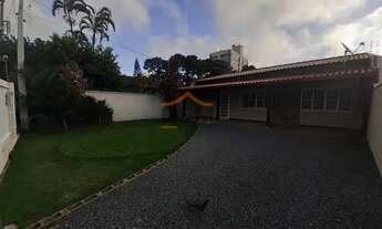 Imagem 2: Casa para Locação em Itajaí, Vila Operária, 4 dormitórios, 1 suíte, 3 banheiros, 2 vagas