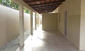 Imagem 2: Casa para aluguel tem 220 metros quadrados com 3 quartos em Setor Faiçalville - Goiânia