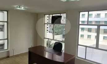 Imagem 4: CONJUNTO COMERCIAL COM 56M² PARA LOCAÇÃO, REFORMADO, 03 SALAS, 01 BANHEIRO E 01 VAGA NO IT