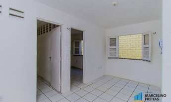 Imagem 2: Apartamento com 2 dormitórios para alugar, 50 m² por R$ 609,00/mês - Parangaba - Fortaleza
