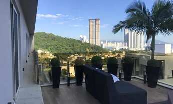 Imagem 3: Casa para aluguel e venda tem 600 metros quadrados com 4 quartos em condomínio fechado