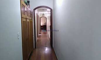 Imagem 6: Casa térrea ao lado da estação Saúde do Metrô