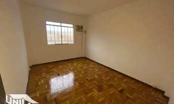 Imagem 6: Apartamento com 2 dormitórios para alugar, 86 m² por R$ 865,00/mês - Vila Mury - Volta Red