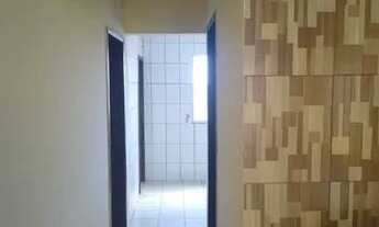 Imagem 3: Casa com o quarto ..sala grande ..varanda espaçosa.