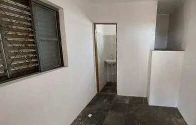 Imagem 7: Casa para aluguel com 318 metros quadrados com 4 quartos