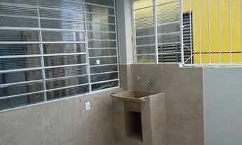 Imagem 2: Sobrado a 5 min do centro - garagem pode ser ponto comercial