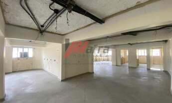 Imagem 4: Prédio comercial com 8 salas na Cidade Nova