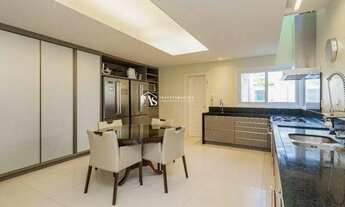 Imagem 5: Mansão Paradisíaca no Terra Ville: Luxo, Conforto e Exclusividade em 2000m² à Beira do Cam