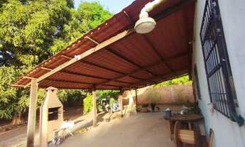 Imagem: Sítio com 1444 m² com casa, piscina, campinho