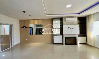 Imagem 4: Casa com piscina pra locação mobiliada em bairro de alto padrão da cidade!