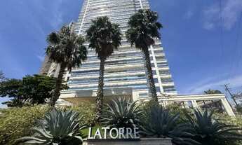 Imagem 2: LA TORRE Apartamento com 4 dormitórios