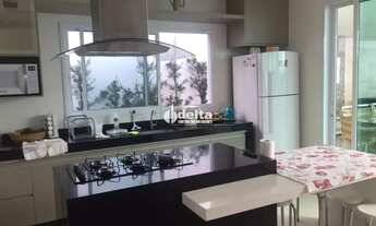 Imagem 2: Casa no condomínio Paradiso Ecológico disponível para venda em Uberlândia-MG