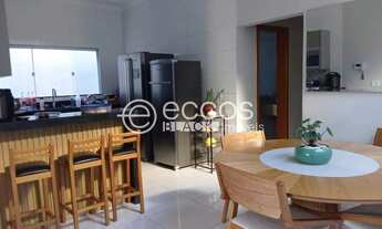 Imagem 3: Casa à venda, 4 quartos, 1 suíte, 2 vagas, Jardim Europa - Uberlândia/MG