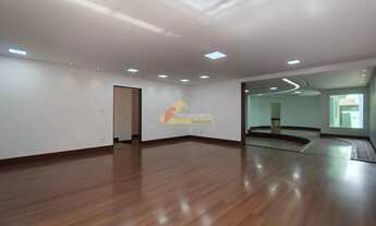 Imagem 3: Casa para aluguel, 5 quartos, 3 suítes, 4 vagas, Centro - Divinópolis/MG