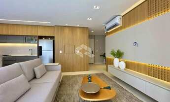 Imagem 2: Apartamento de 3 dormitórios (1 suíte) e 174,20 m² privativos, terraço em L e com vaga/box