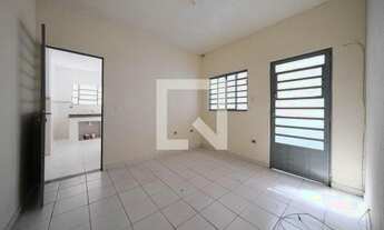 Imagem 3: Casa à Venda - Vila Guilhermina, 2 Quartos, 244 m2