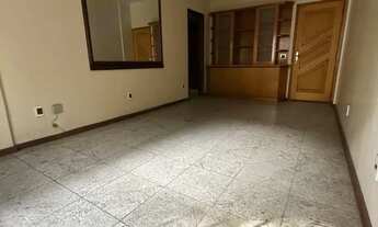 Imagem 2: Imóvel para venda possui 105 metros quadrados com 3 quartos em Icaraí - Niterói - RJ