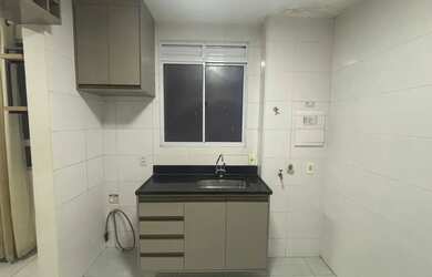 Imagem 2: Apartamento com 2 quartos e armários planejados