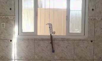 Imagem 7: Casa em Itajai, bairro São João com dois quartos, sala, cozinha, banheiro, garagem