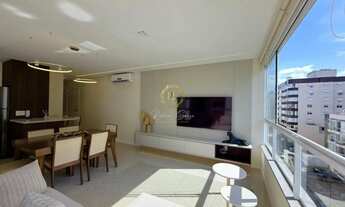 Imagem 4: Belíssimo apartamento de 03 domitórios, com box - sacada de frente - Zona Nova - Capão da