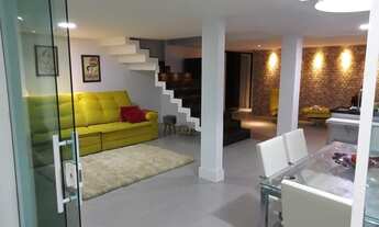 Imagem 2: Casa para venda possui 200 metros quadrados com 3 quartos em Piratininga - Niterói - RJ