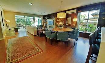 Imagem 2: IMPECÁVEL - 4 SUÍTES, PISCINA, LAREIRA e ESPAÇO GOURMET