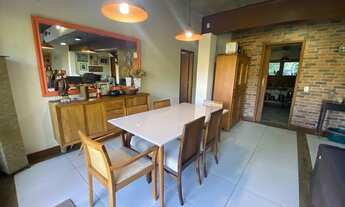 Imagem 3: Casa de condomínio para venda possui 290 metros quadrados com 3 quartos