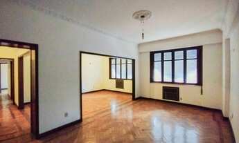 Imagem 2: Apartamento com três quartos na Tijuca