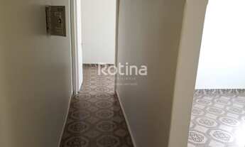 Imagem 7: Casa para aluguel, 3 quartos, 1 suíte, 1 vaga, Santa Mônica - Uberlândia/MG